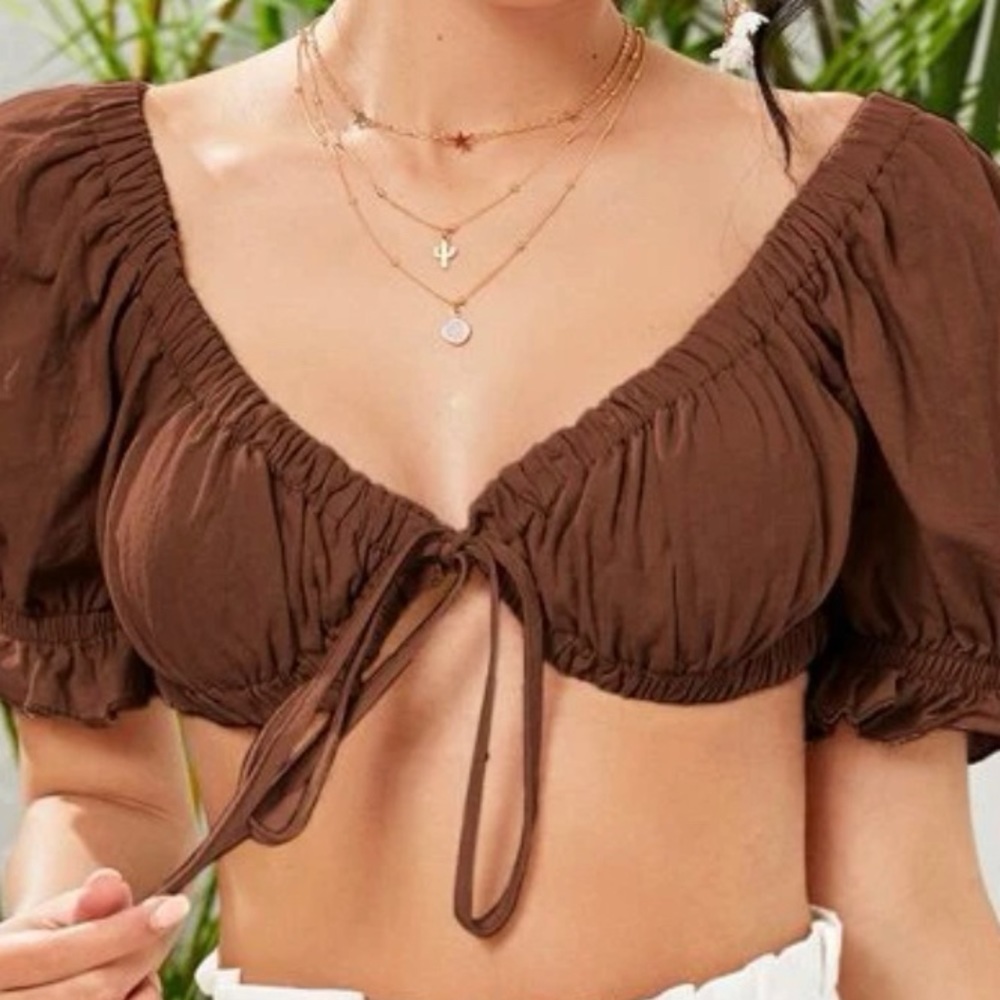 Tie Front Crop Top - Picture 3 of 4